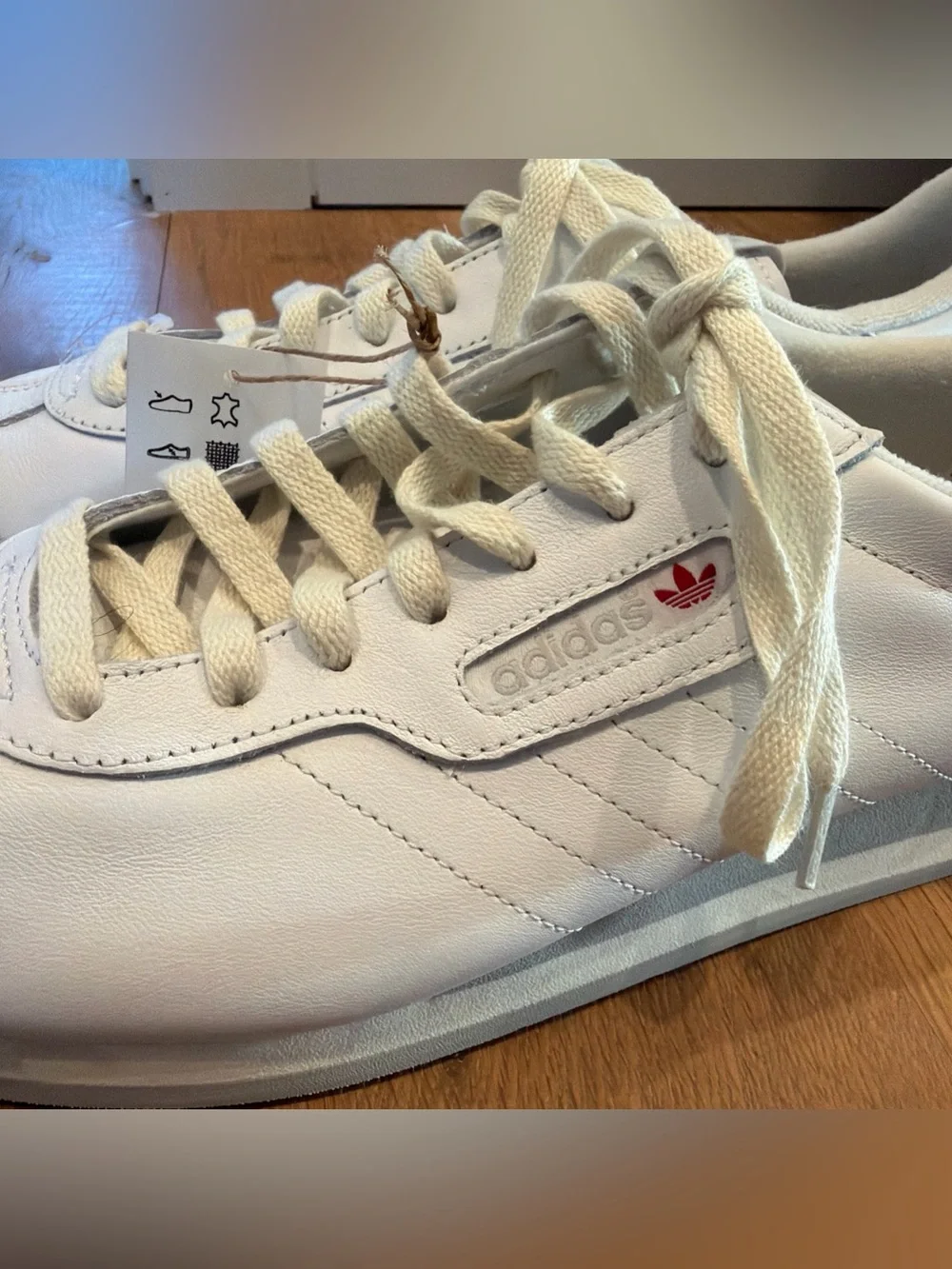 adidas Men’s Country Soft White Leather Sneakers lace up size 12. NWT $110